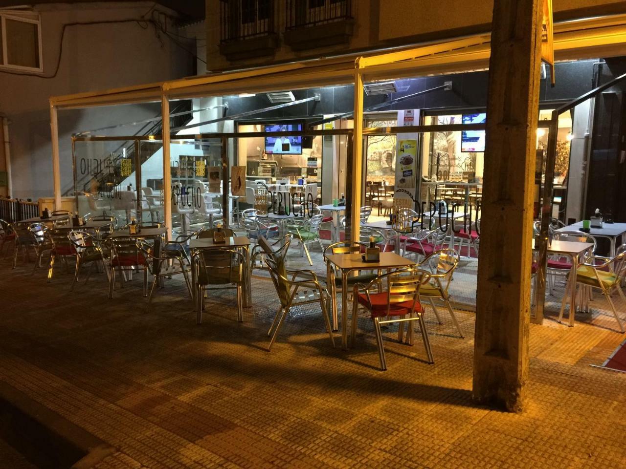 Pension Pepucho Vilarrodis ภายนอก รูปภาพ